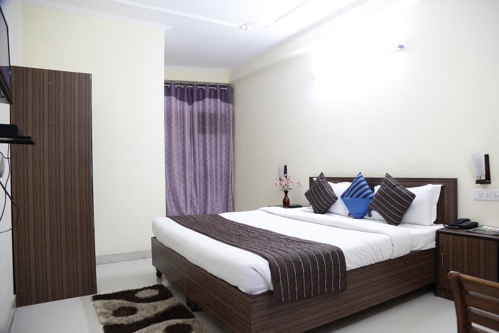 Hotel Airport Land New Delhi Eksteriør bilde
