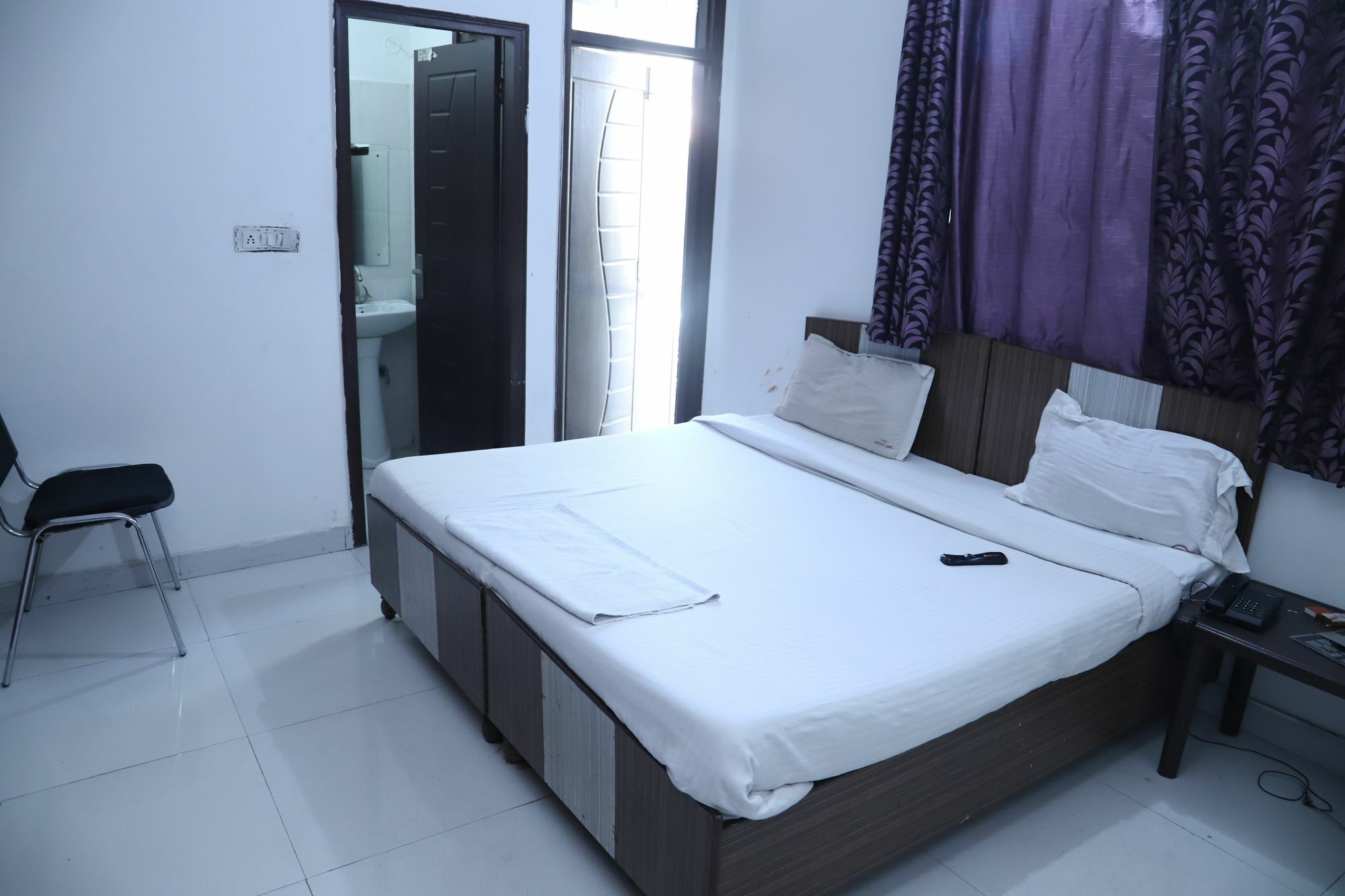 Hotel Airport Land New Delhi Eksteriør bilde